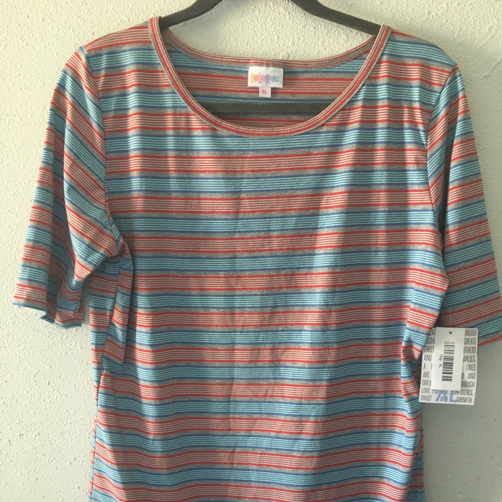 Lula Roe Gigi top